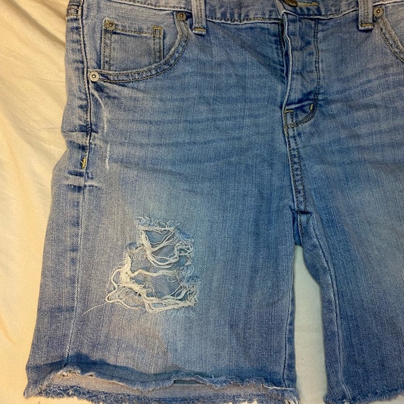 3 for $25 Boyfriend Jean cut-off shorts size 6 - Picture 2 of 6